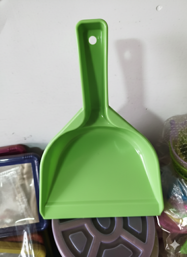 Plastic Dustpan for Home Cleaning
