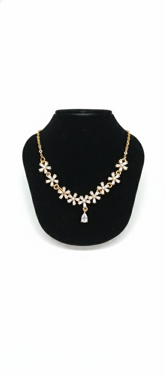 Elegant Flower Cluster Statement Necklace for Women