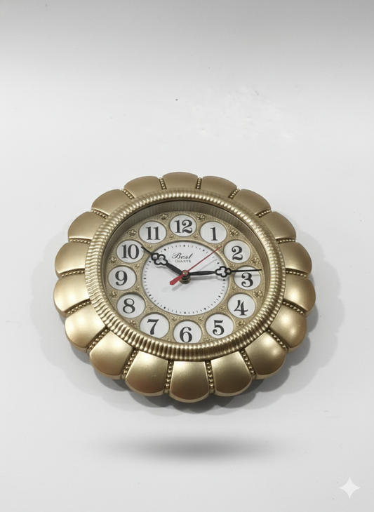 Vintage Gold Floral Wall Clock – Decorative Scalloped Edge Analog Clock with Quartz Movement
