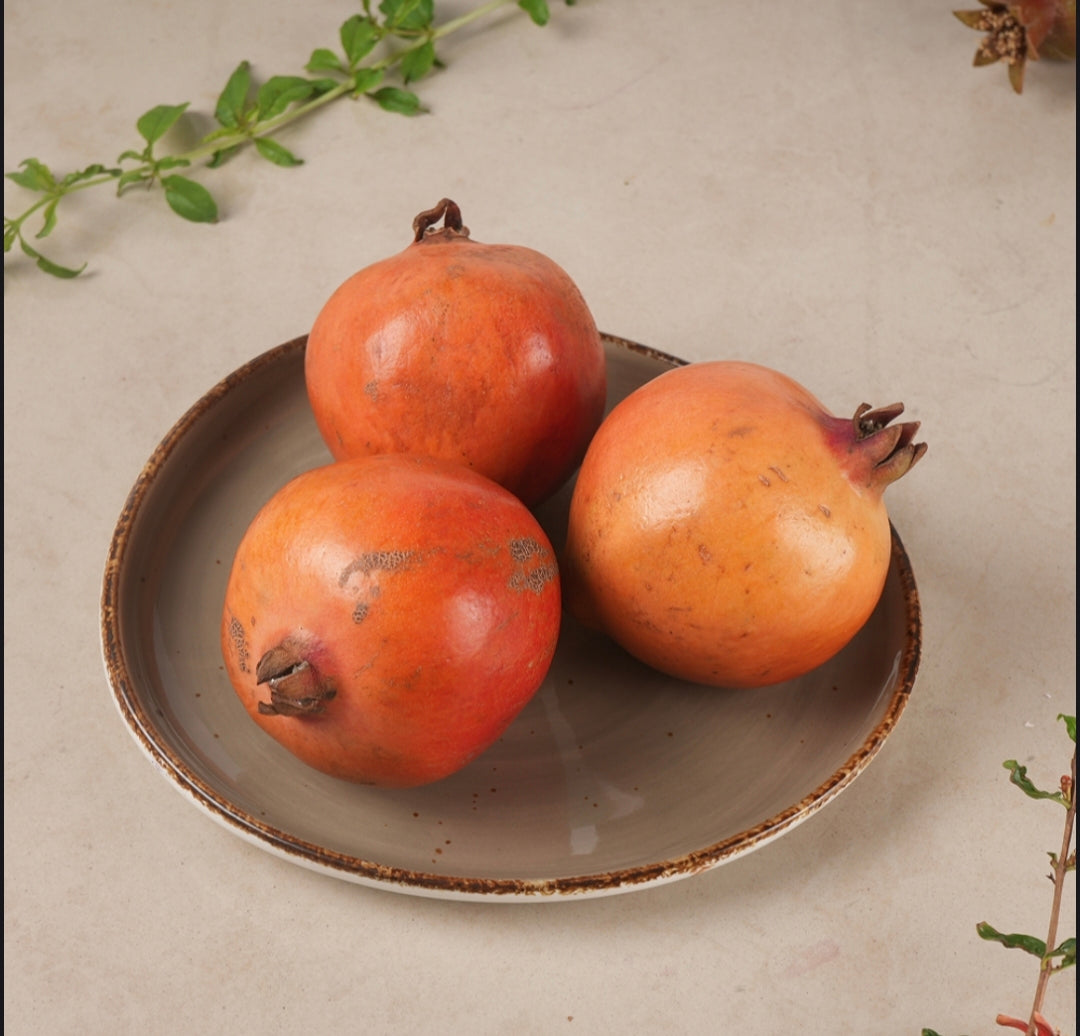 Fresh Pomegranate Fruit | Premium Juicy Anar Sweet Farm Fresh Pomegranates ( 500 grams )