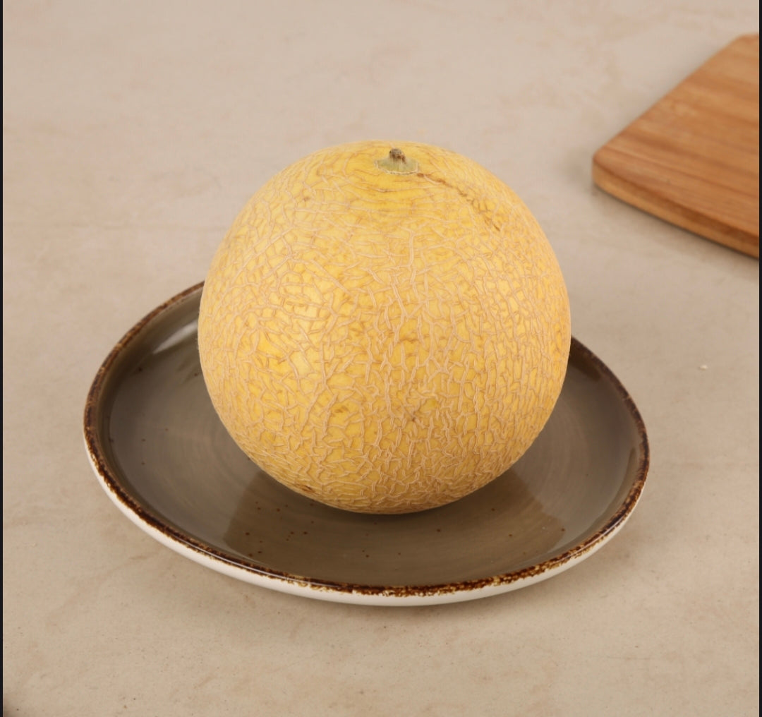 Fresh Muskmelon | Sweet Juicy Premium Farm Fresh Melon Fruit ( 500  grams )
