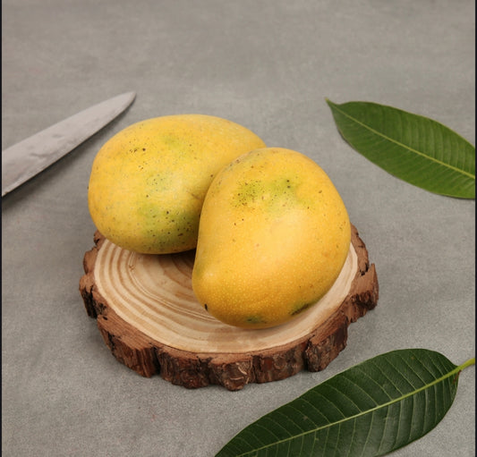 Fresh Mangoes | Premium Sweet Juicy Mango Fruit | Farm Fresh Aam ( 600 grams )