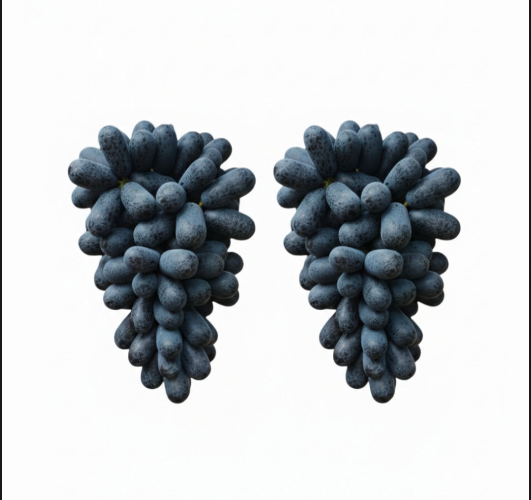 Seedless Black Finger Grapes Fresh Premium Sweet Juicy Farm Picked Fruit ( 200 grams )