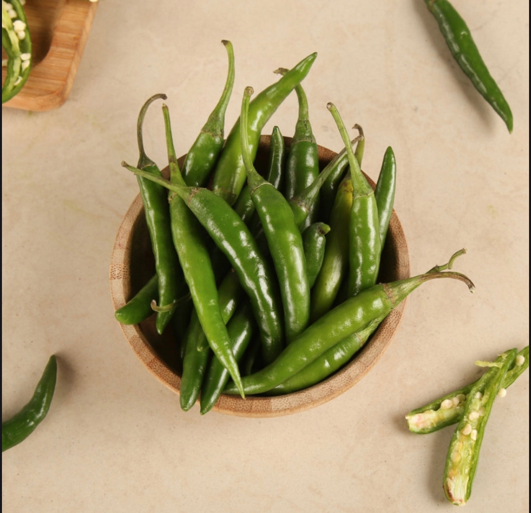 Fresh Green Chilli (Hari Mirch) | Farm Fresh Natural Chilies Fresh Green Chilli (Hari Mirch) | Farm Fresh Natural Chilies ( 100 grams )