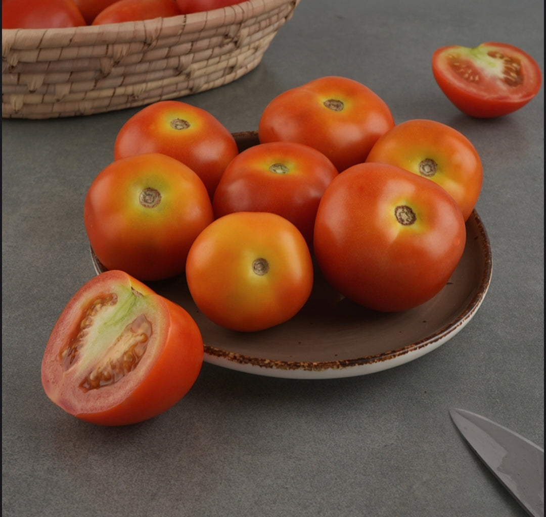 Fresh Tomato (Tamatar) | Farm Fresh Juicy Red Tomatoes Premium Natural Vegetables for Cooking ( 500 grams )