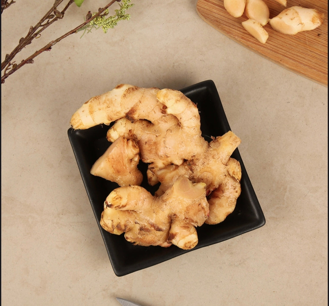 Fresh Ginger (Adrak) | Farm Fresh Natural Ginger Root Premium Cooking Spice for Daily Use ( 200 grams )