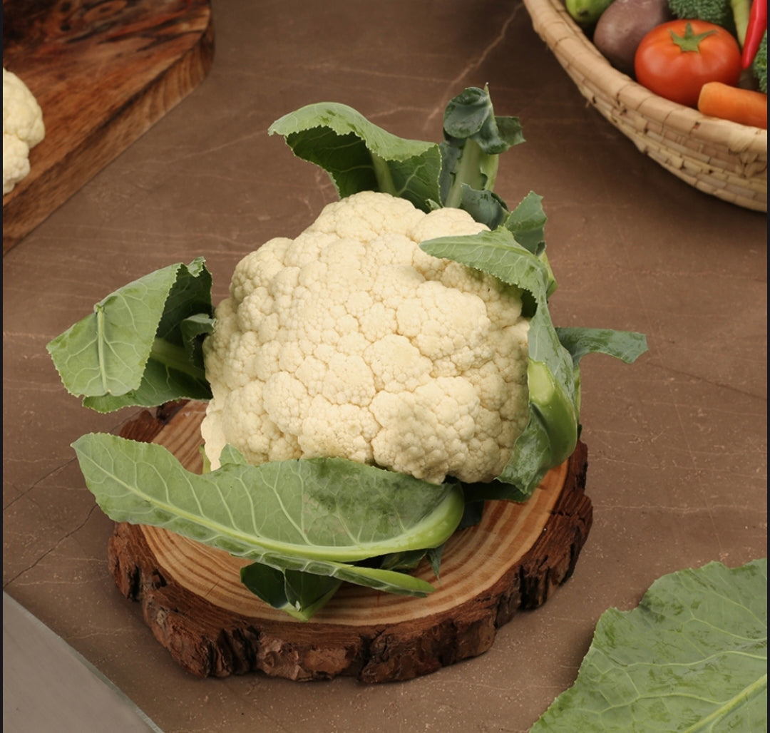 Fresh Cauliflower (Phool Gobhi) | Farm Fresh Natural Cauliflower Premium Vegetables for Cooking ( 300 )