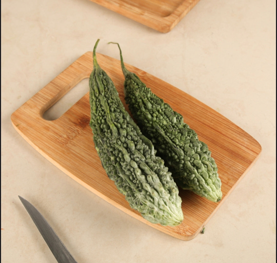 Fresh Bitter Gourd (Karela) | Farm Fresh Natural Karela Premium Vegetables for Cooking ( 250 grams )